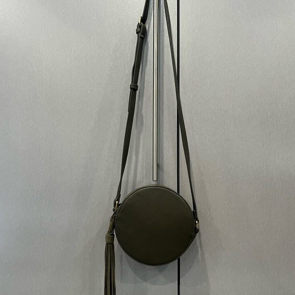 Chic Olive Embossed Crossbody Bag - Picture 7 of 10